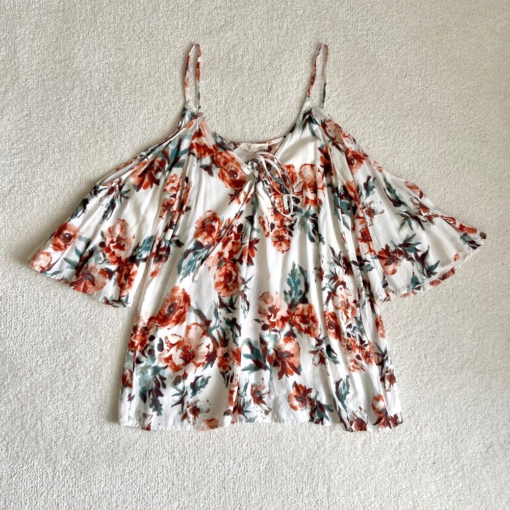 Off the shoulder flowy flowered top - Picture 4 of 4